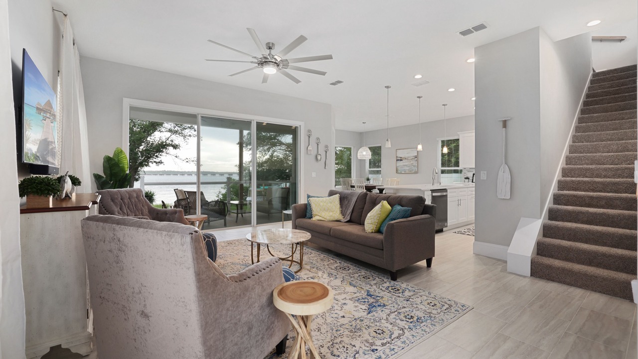 Photo of Livingroom in Crescent Beach