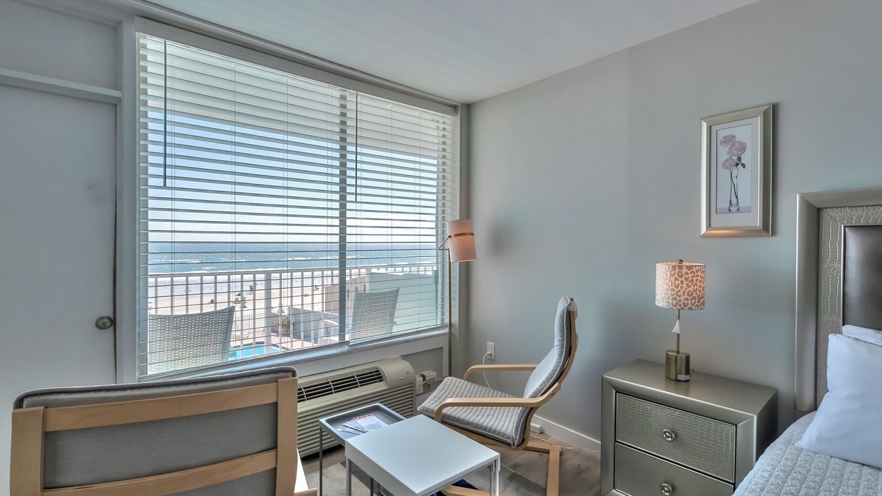 Photo of Bedroom in Seabreeze Historic District