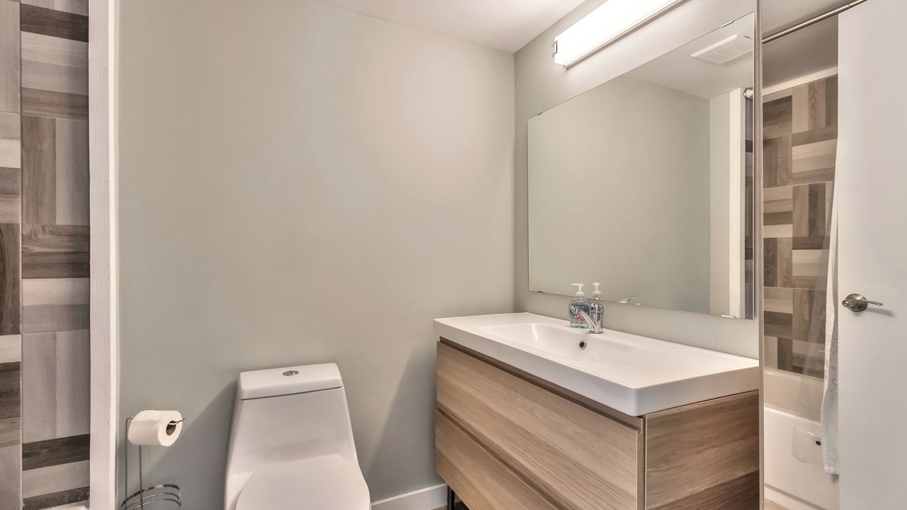 Photo of Bathroom in Seabreeze Historic District