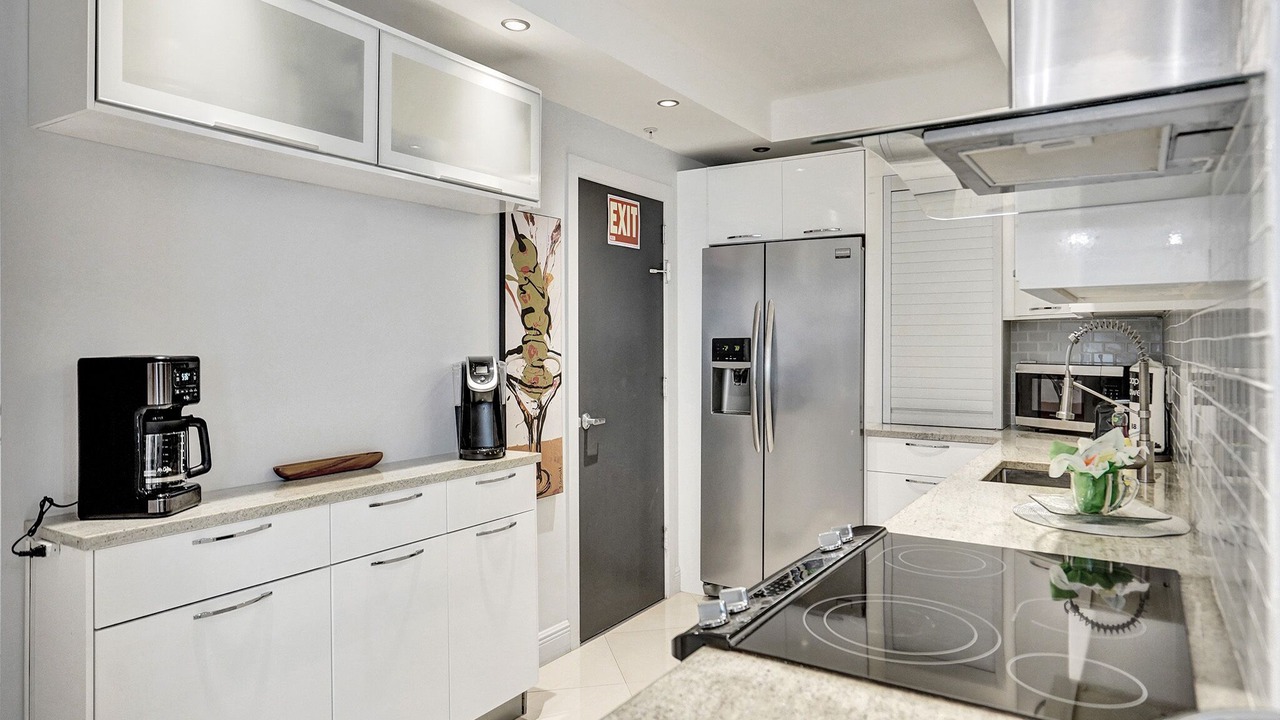 Photo of Kitchen in Hollywood South Central Beach