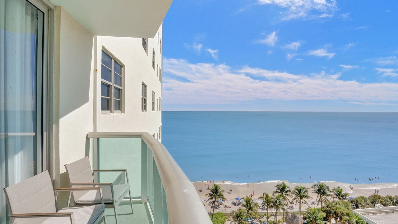 Photo of Outdoor in Hollywood South Central Beach