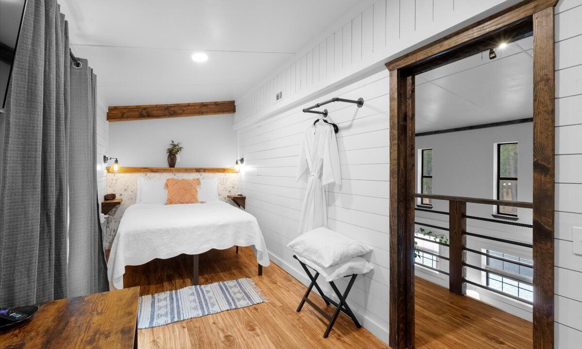 Photo of Bedroom in Marshallville