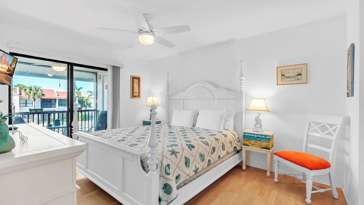 Photo of Bedroom in Bradenton Beach