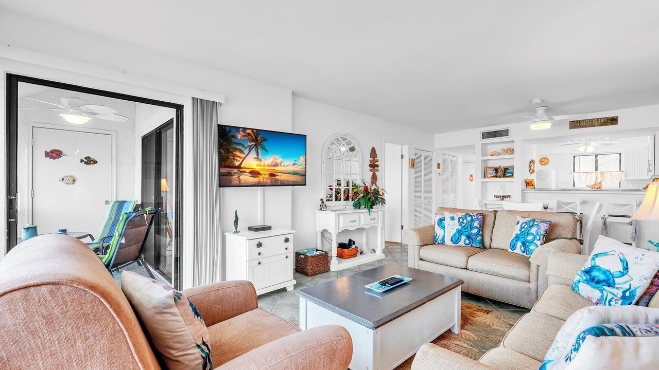 Photo of Livingroom in Bradenton Beach