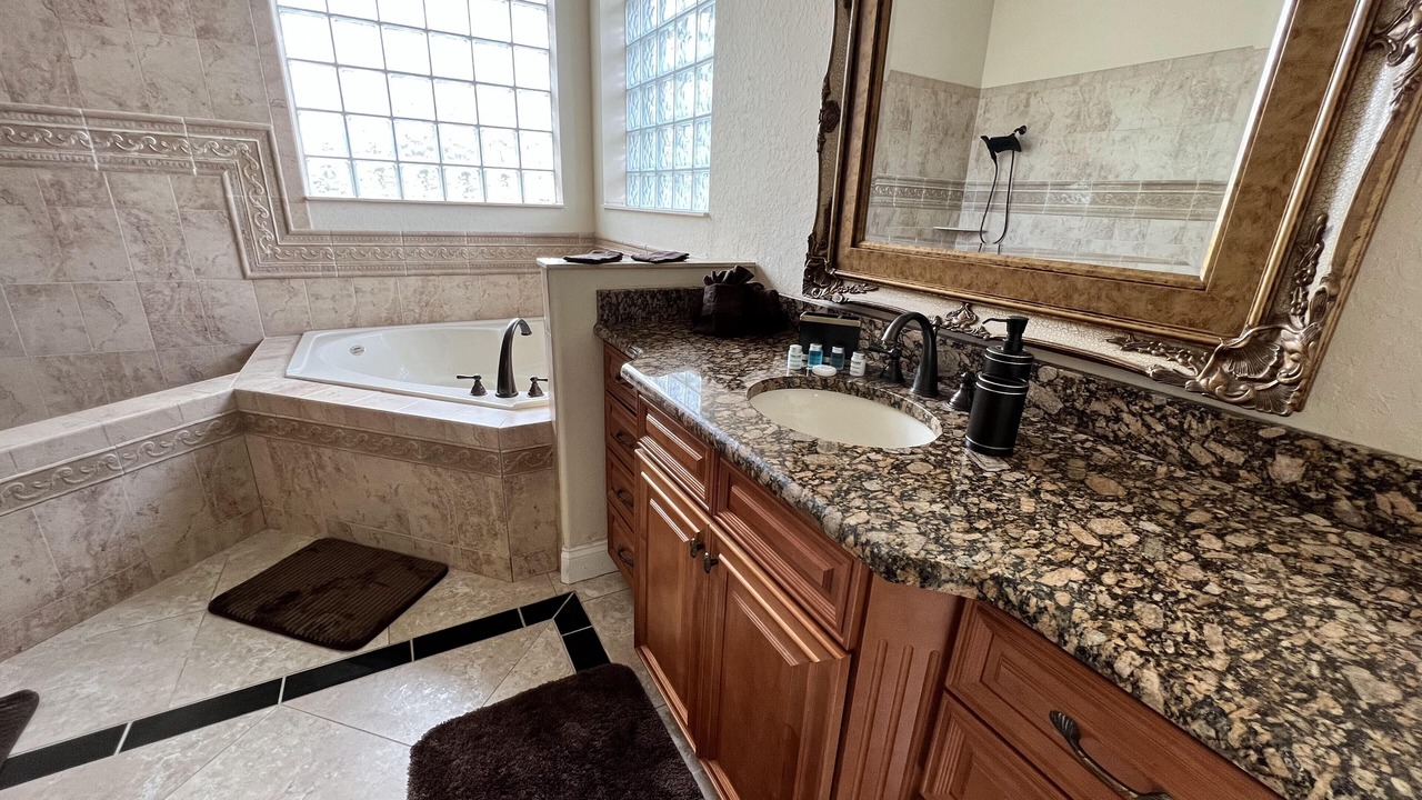 Photo of Bathroom in Wedgefield