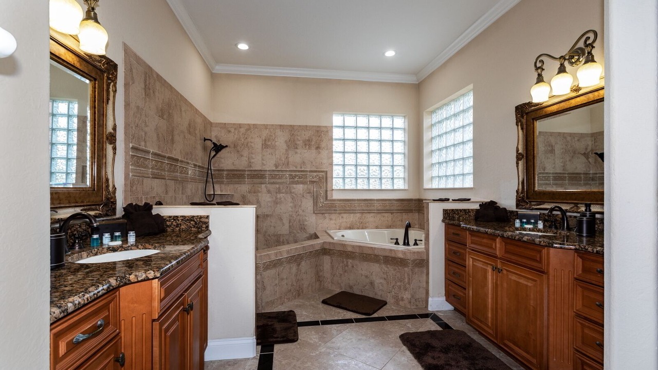 Photo of Bathroom in Wedgefield