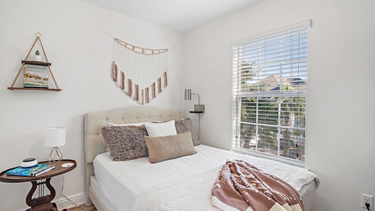 Photo of Bedroom in Santa Rosa Beach
