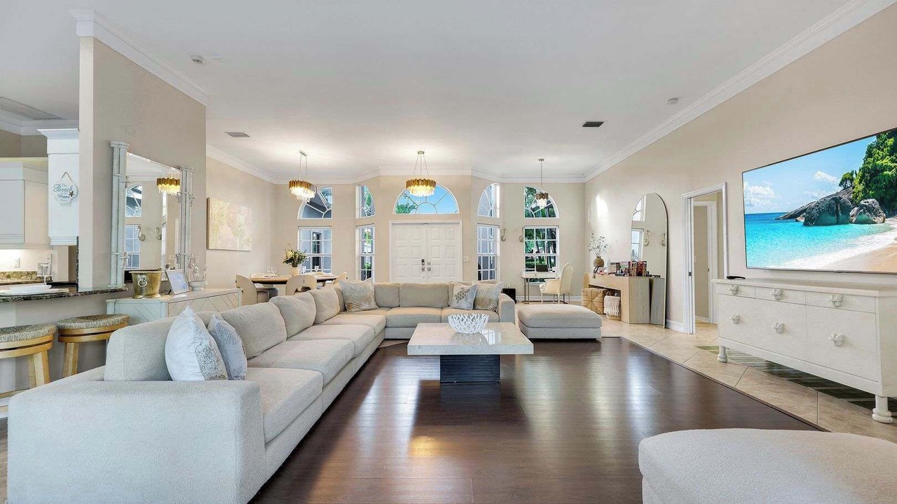 Photo of Livingroom in Naples Park