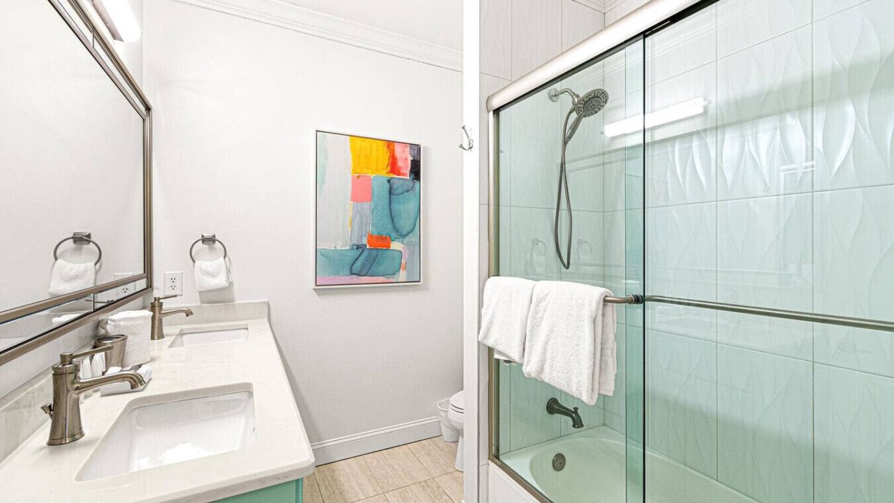 Photo of Bathroom in Crystal Beach