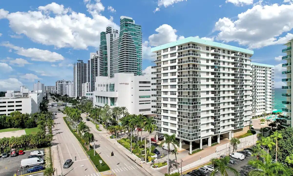 Photo of Outdoor in Hollywood South Central Beach