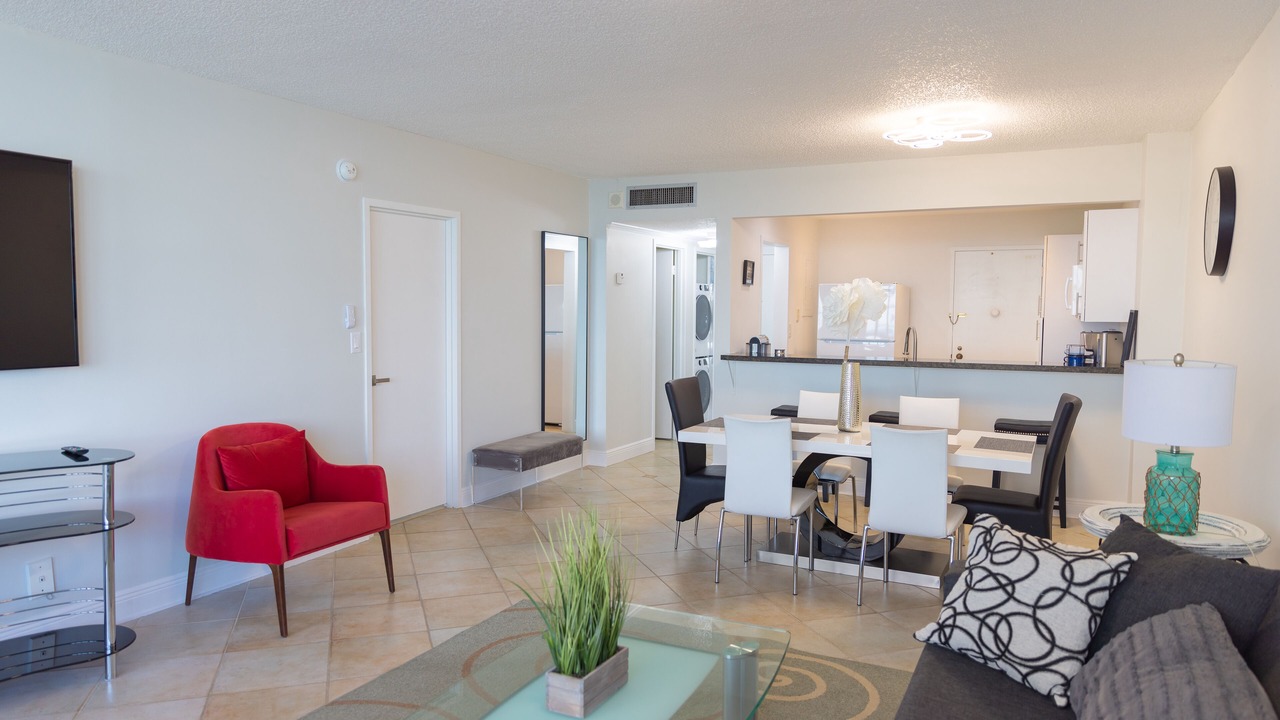 Photo of Livingroom in Hollywood South Central Beach