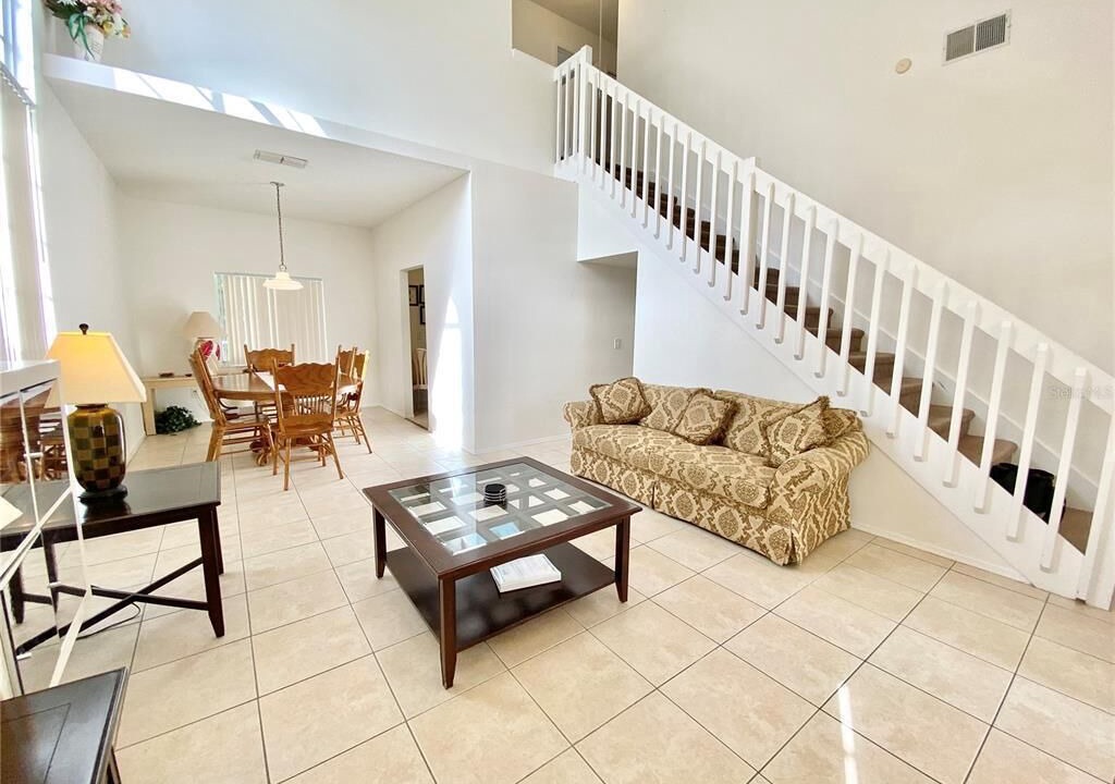 Photo of Livingroom in Windward Cay