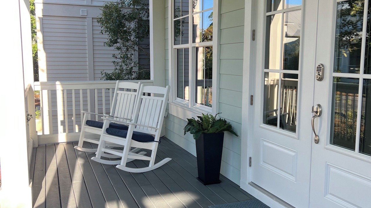 Photo of Patio Balcony in Lakeside at Blue Mountain Beach