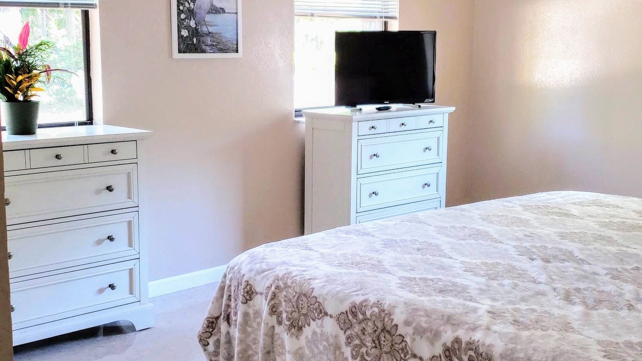 Photo of Bedroom in South Pinellas Community Council