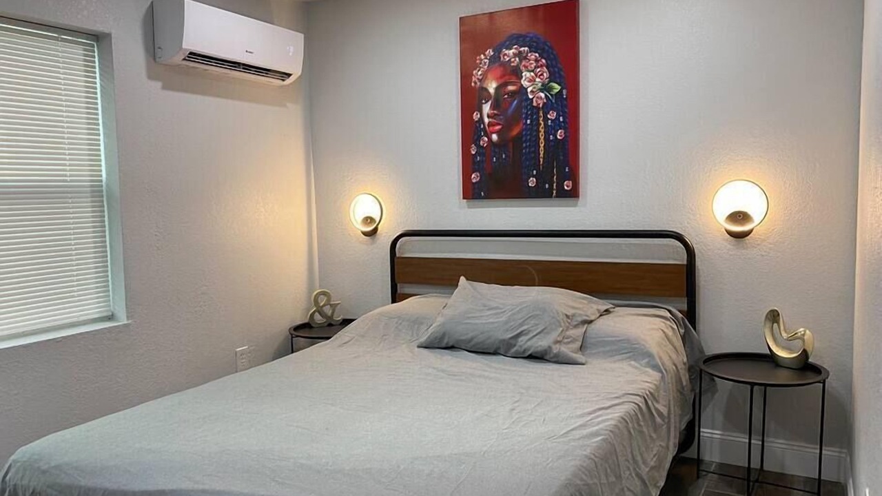 Photo of Bedroom in Tampa Heights