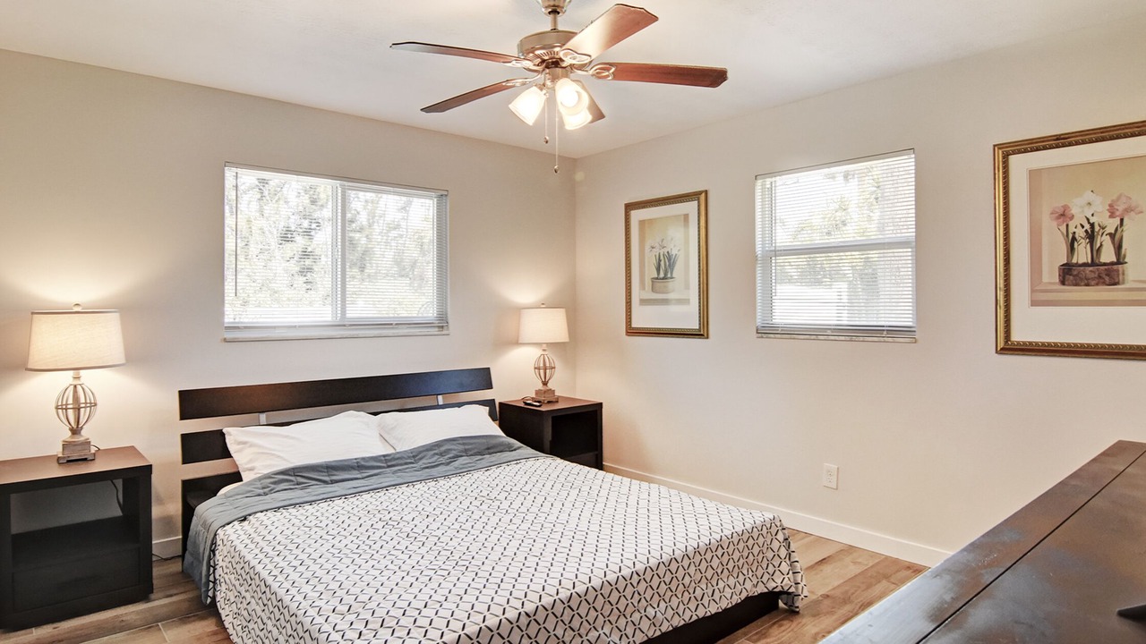 Photo of Bedroom in Saint James City