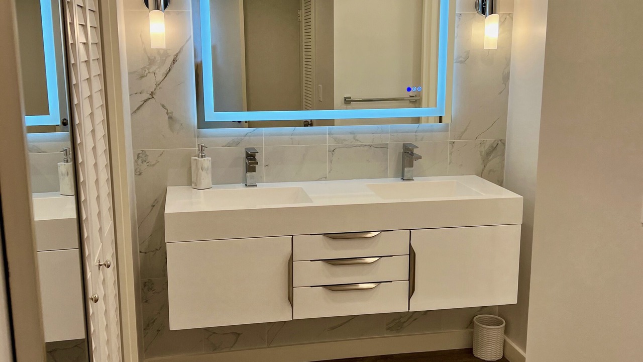 Photo of Bathroom in Hollywood South Central Beach