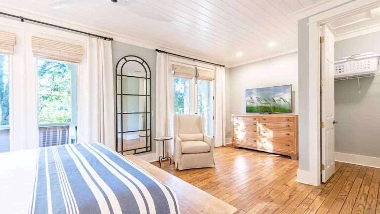 Photo of Bedroom in Gulf Place