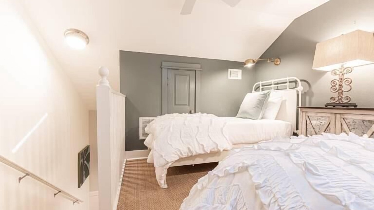 Photo of Bedroom in Gulf Place