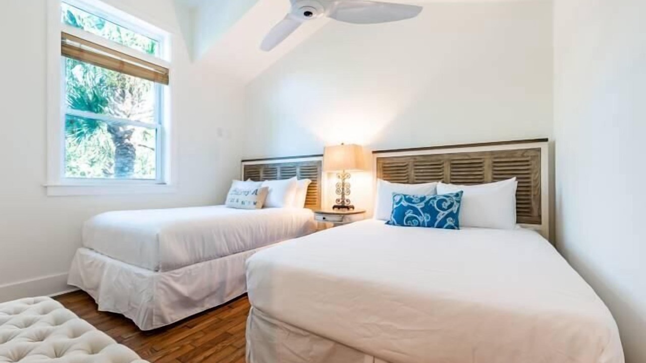 Photo of Bedroom in Gulf Place