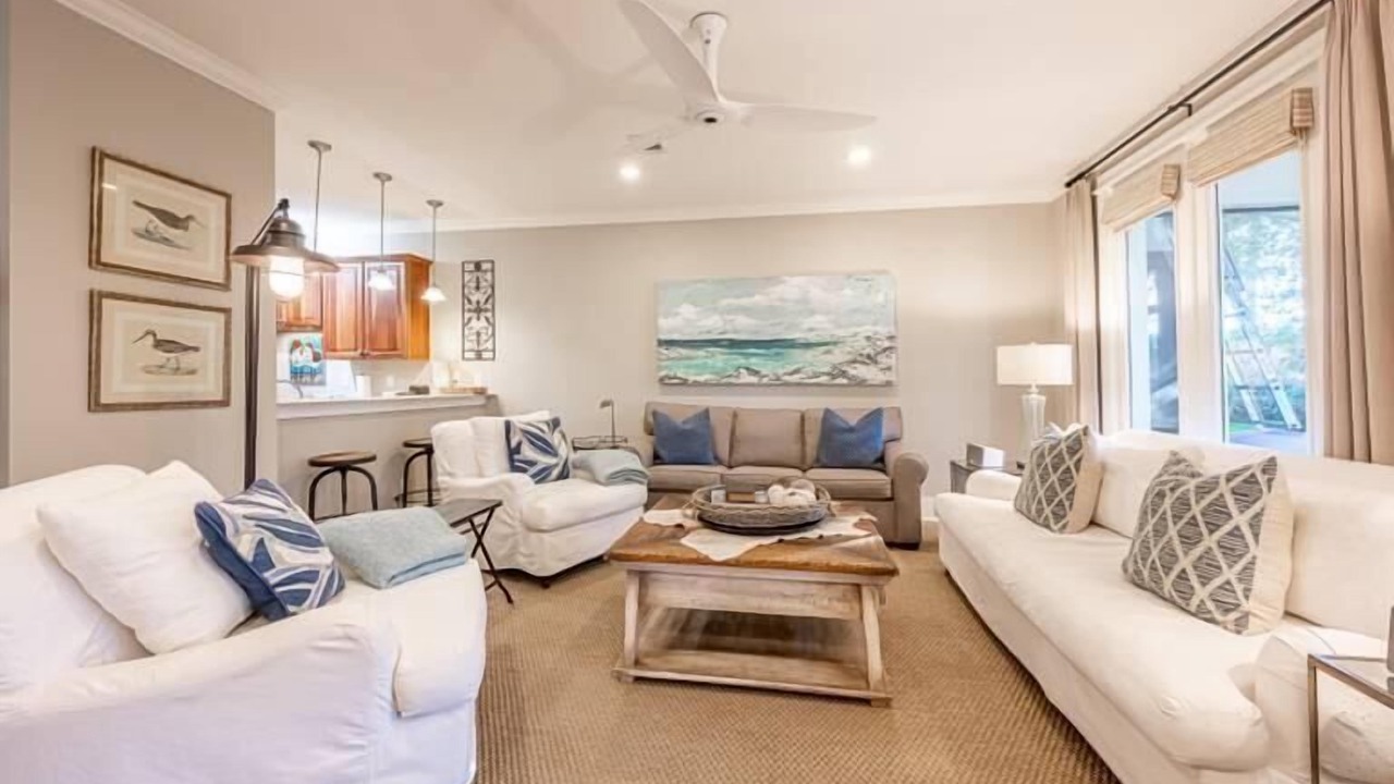 Photo of Livingroom in Gulf Place