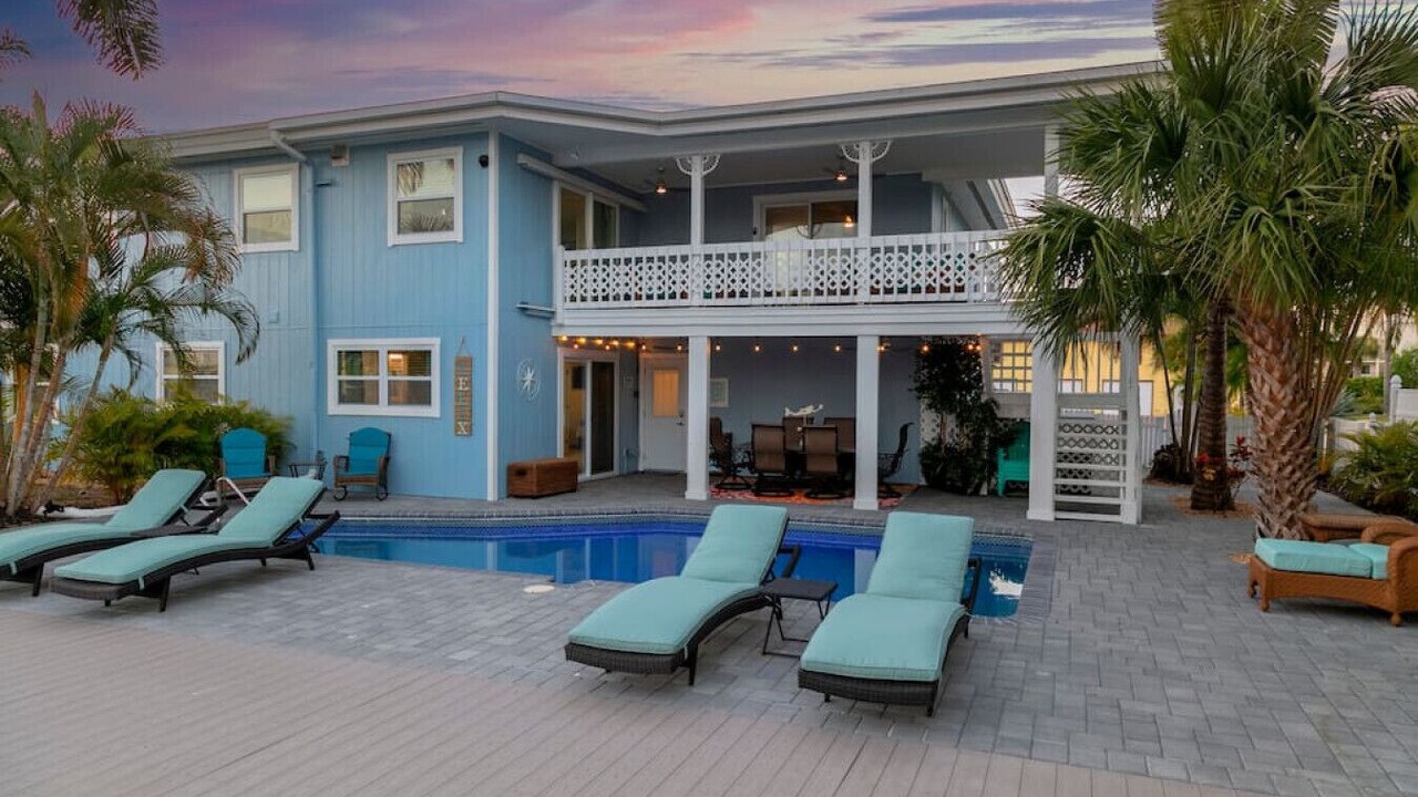 Photo of Outdoor in Mid Island