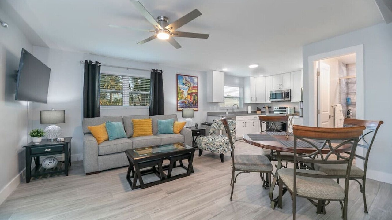 Photo of Bedroom in Mid Island