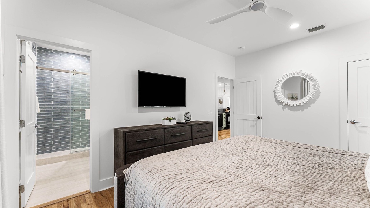 Photo of Bedroom in Seacrest
