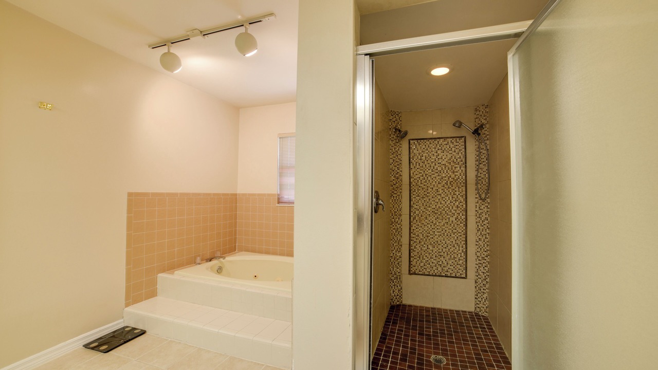 Photo of Bathroom in Greater Northdale