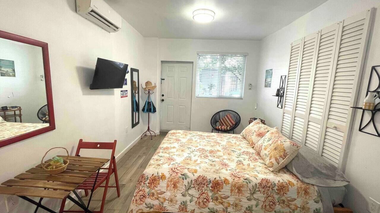 Photo of Bedroom in Little Havana
