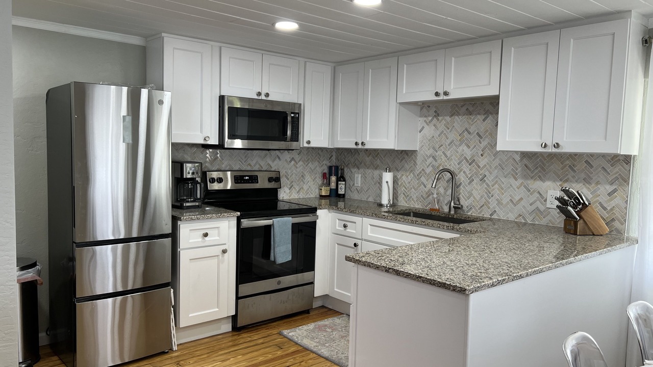 Photo of Kitchen in Harbor Oaks