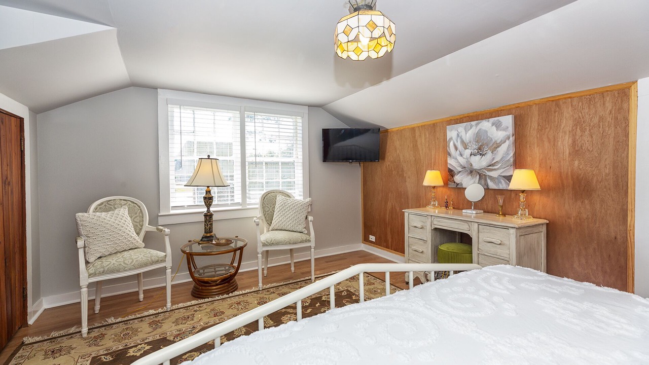 Photo of Bedroom in Bainbridge