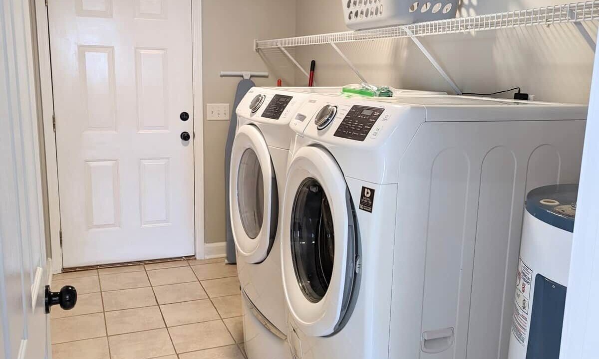Photo of Bedroom in Enterprise