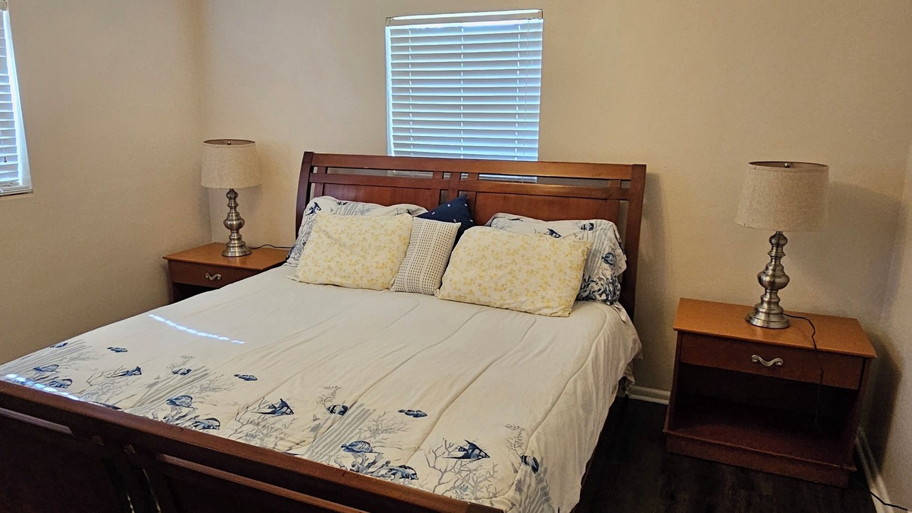 Photo of Bedroom in Fairview Shores