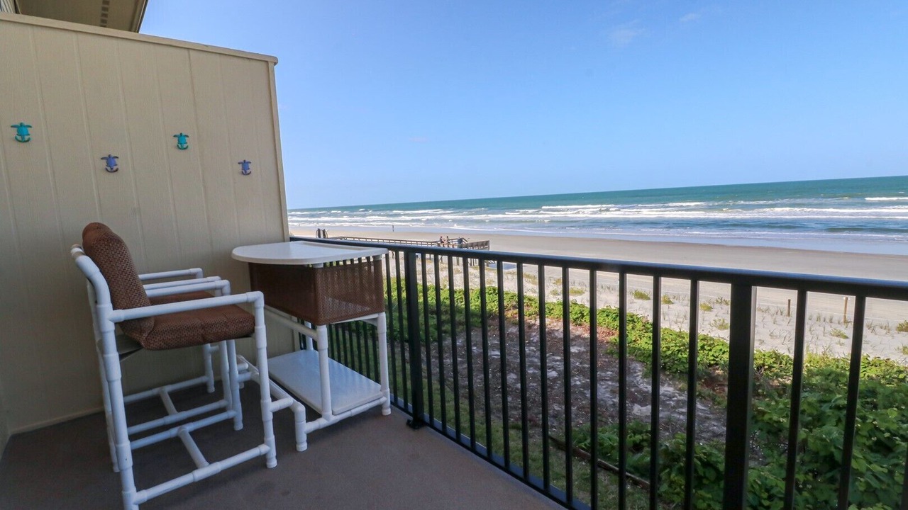 Photo of Patio Balcony in Crescent Beach