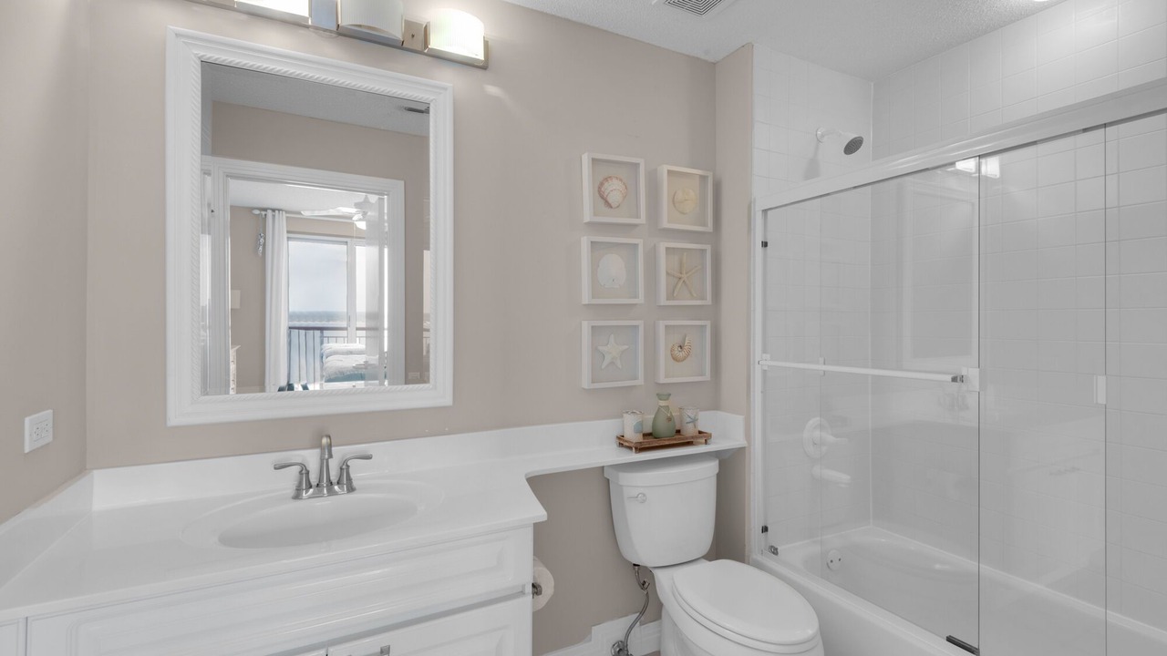 Photo of Bathroom in Navarre Beach