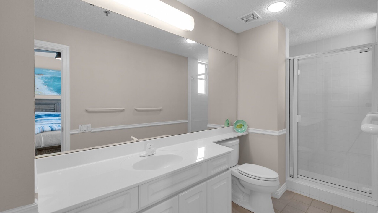 Photo of Bathroom in Navarre Beach