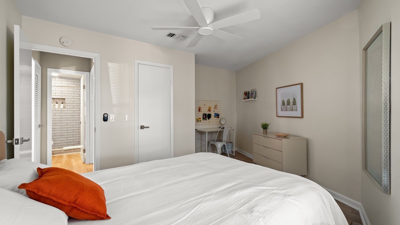 Photo of Bedroom in Holiday Beach