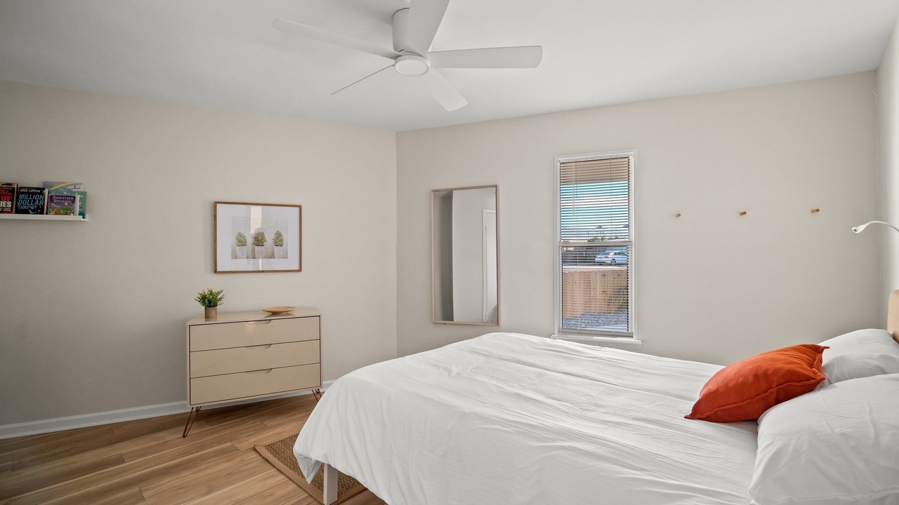 Photo of Bedroom in Holiday Beach