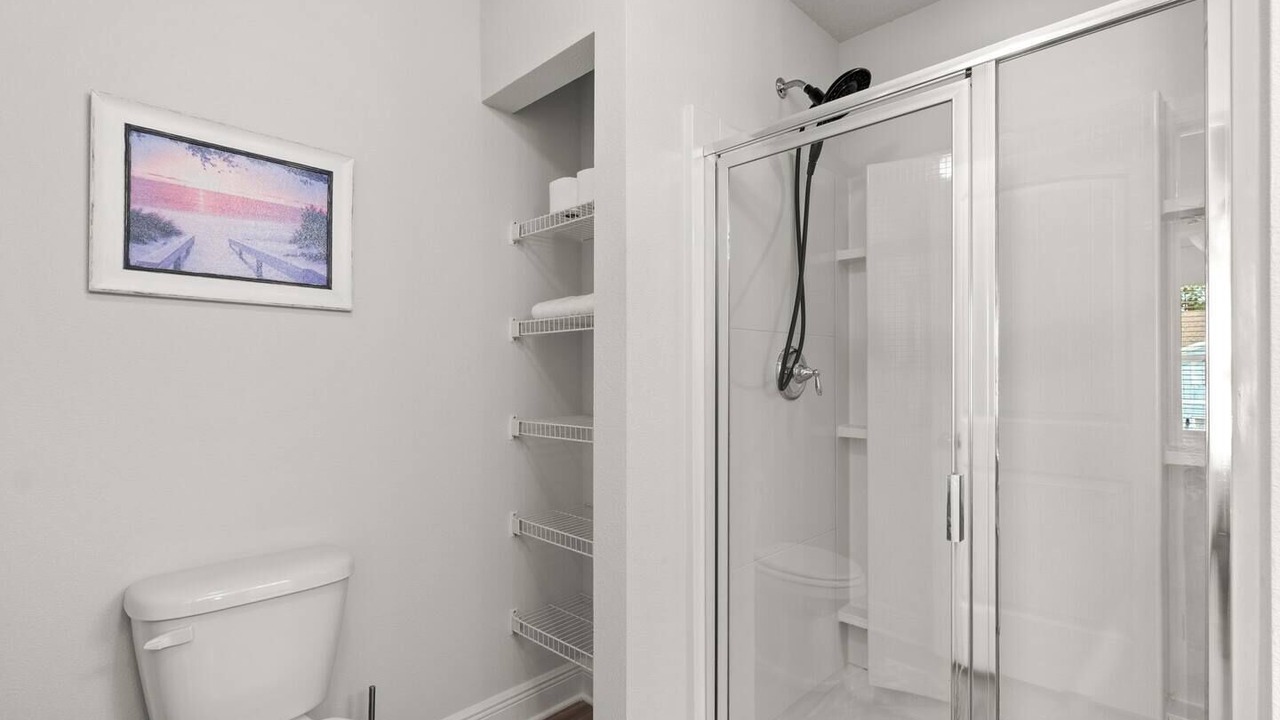 Photo of Bathroom in Thomas Drive
