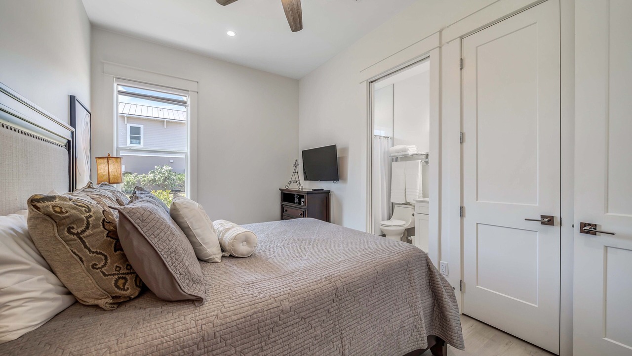 Photo of Bedroom in Laguna Beach