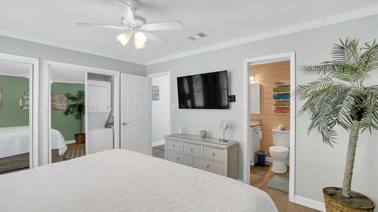 Photo of Bedroom in Lower Grand Lagoon