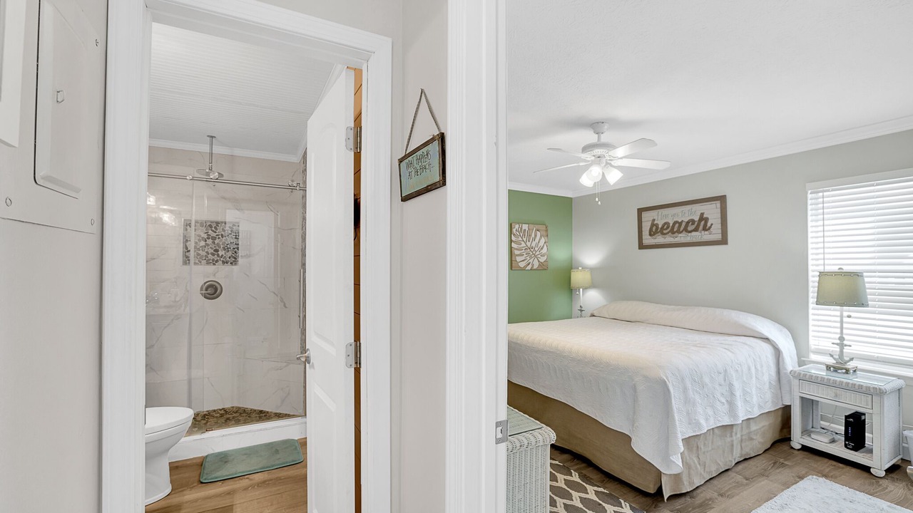 Photo of Bathroom in Lower Grand Lagoon