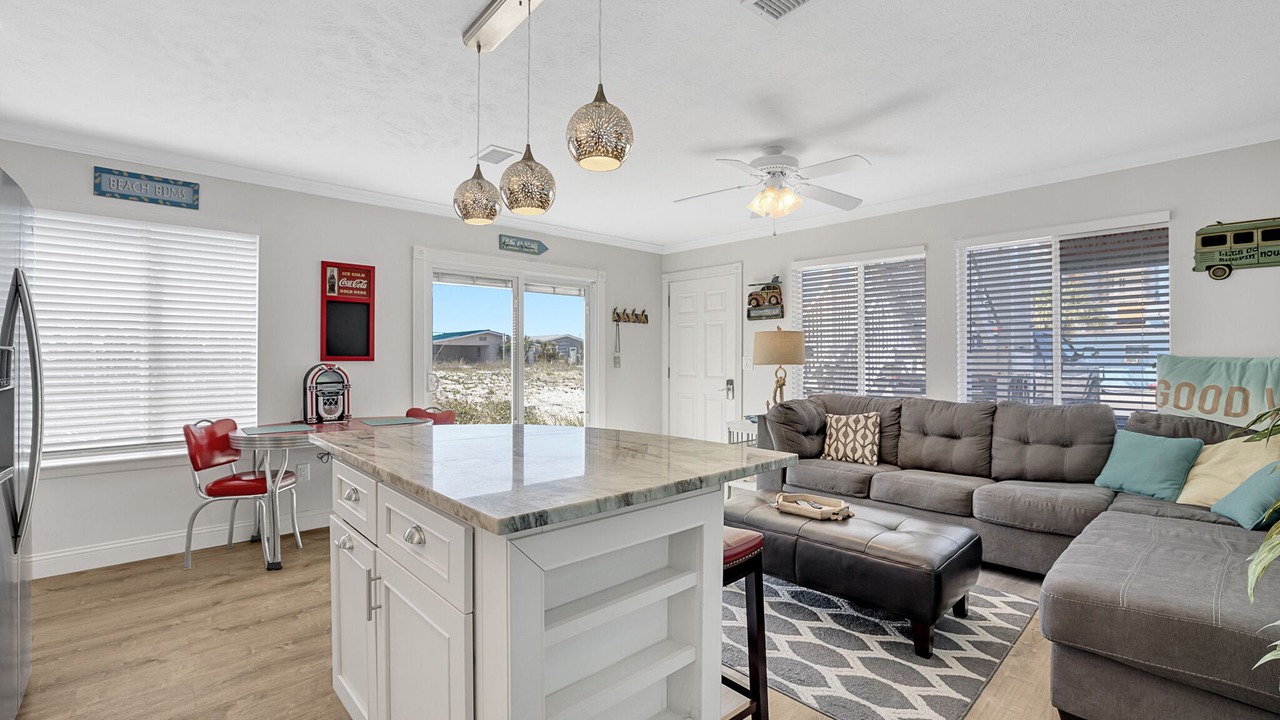Photo of Livingroom in Lower Grand Lagoon