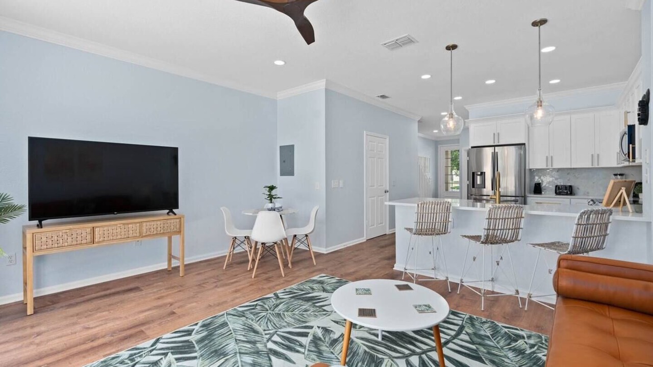 Photo of Livingroom in Windsor Hills