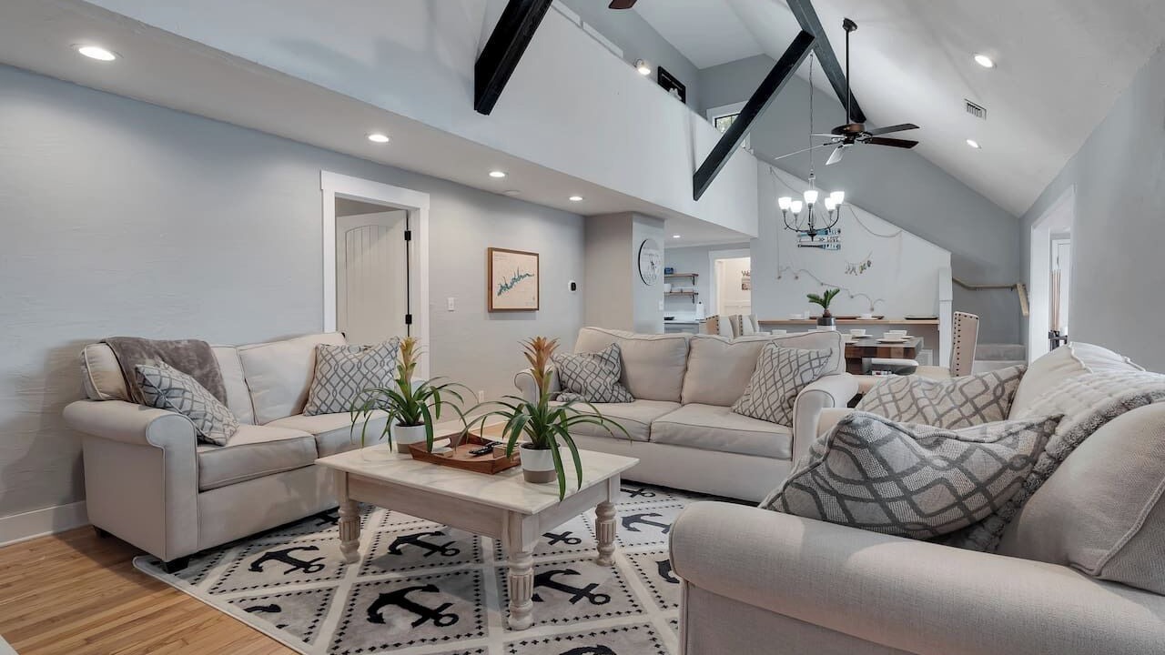 Photo of Livingroom in Quincy