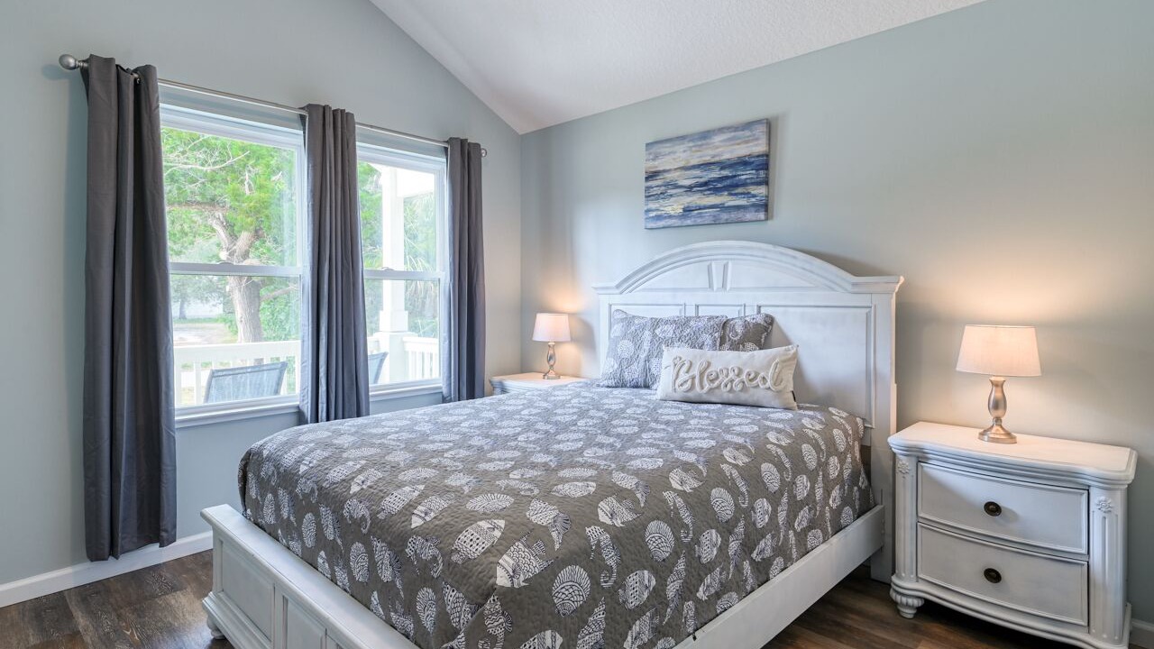 Photo of Bedroom in Butler Beach
