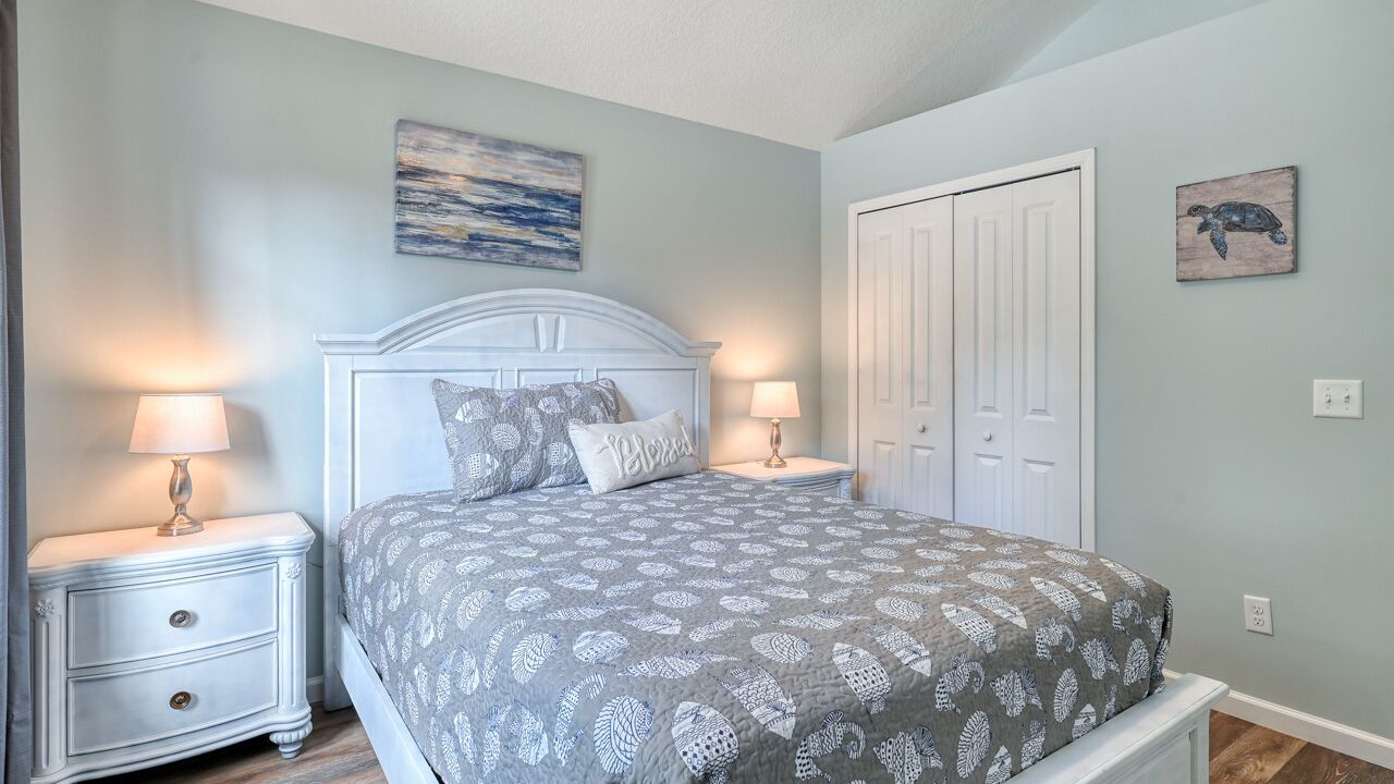 Photo of Bedroom in Butler Beach