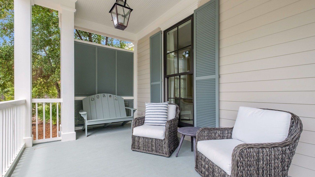 Photo of Patio Balcony in Forest District