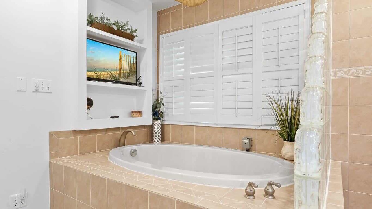 Photo of Bathroom in Harborview